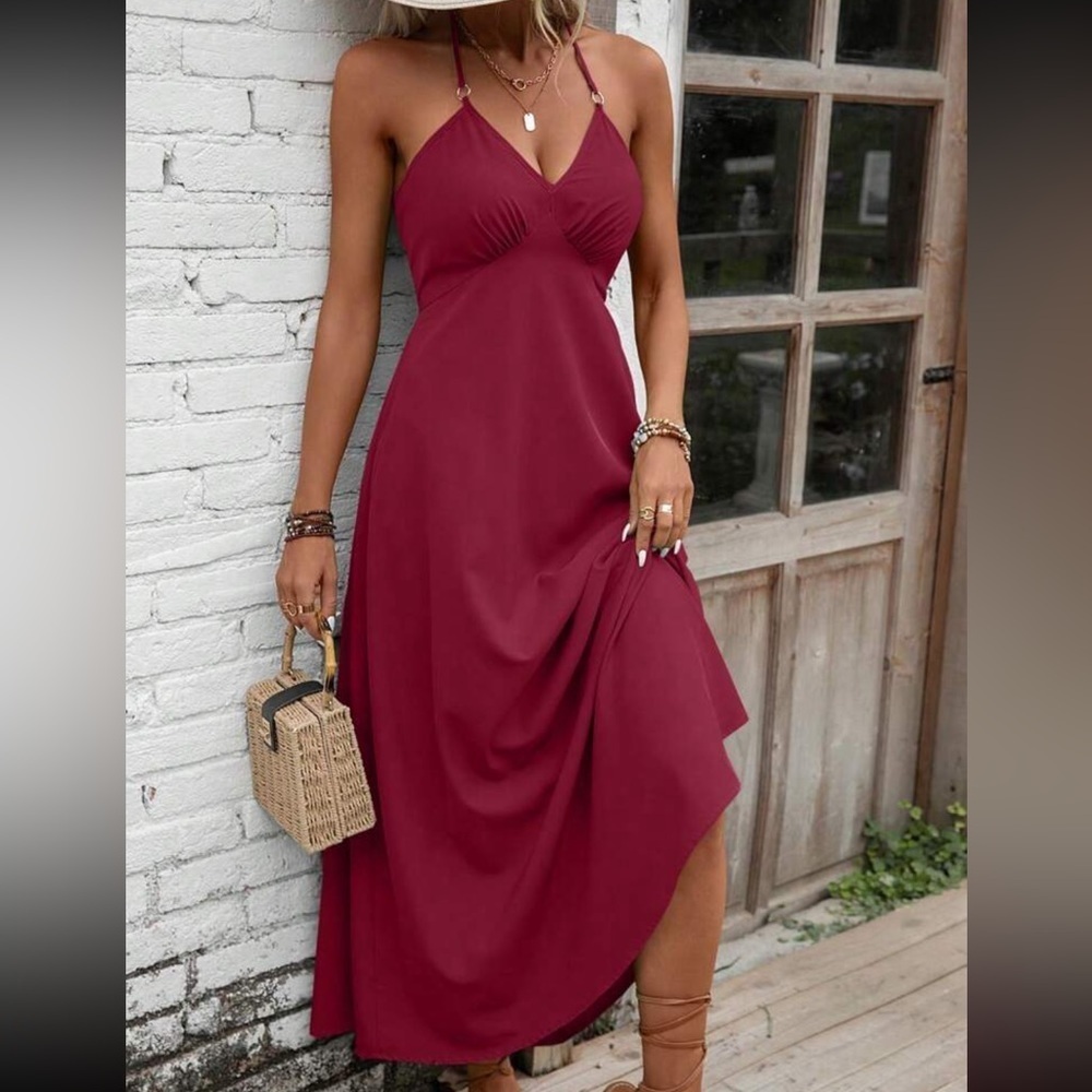Elegant Burgundy Maxi Dress
